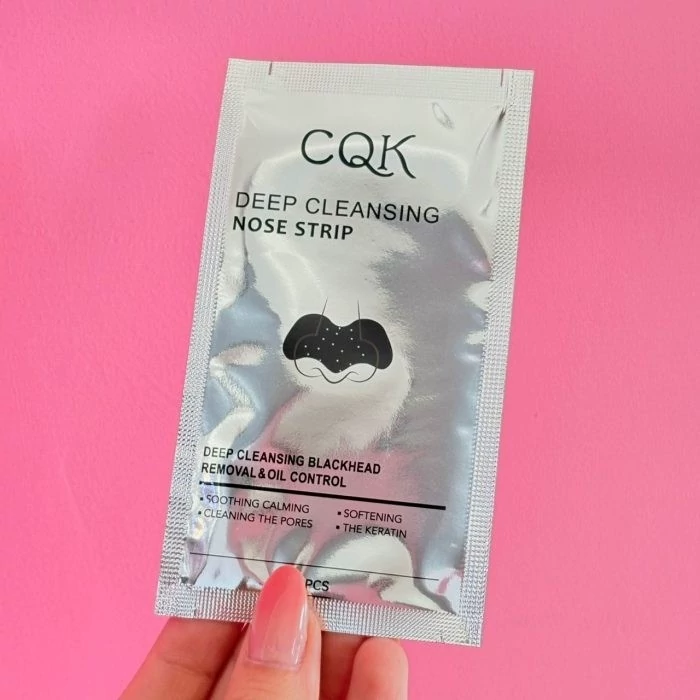 چسب پاکسازی جوش سر سیاه بینی ورقه ای CQK (چسب ضد سرسیاه جوش بینی)
